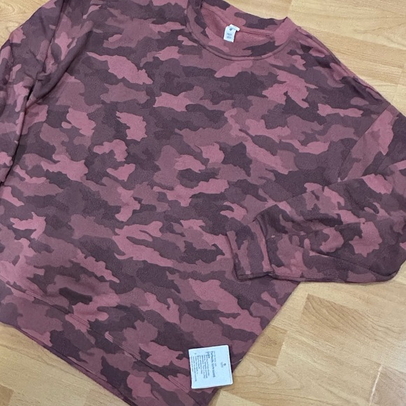 Brand New Lululemon Perfectly Oversized Crew - Picture 7 of 12